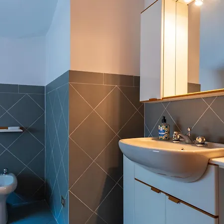 Stunning Apartment- Terrace And Swimming Pool * Bellano