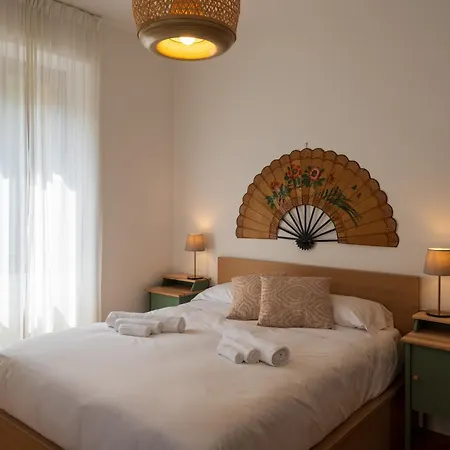 Apartamento Stunning Apartment- Terrace And Swimming Pool