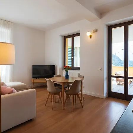 Stunning Apartment- Terrace And Swimming Pool