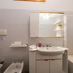 Appartement Stunning Apartment- Terrace And Swimming Pool