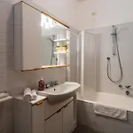 Stunning Apartment- Terrace And Swimming Pool Appartement
